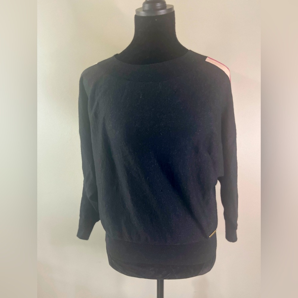 Marc New York- Long Sleeve top- size small- EUC